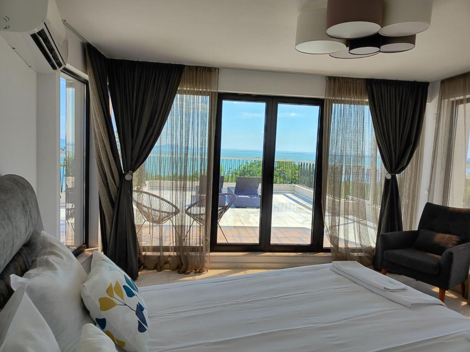 Marina Sarafovo Hotel Burgasz Kültér fotó