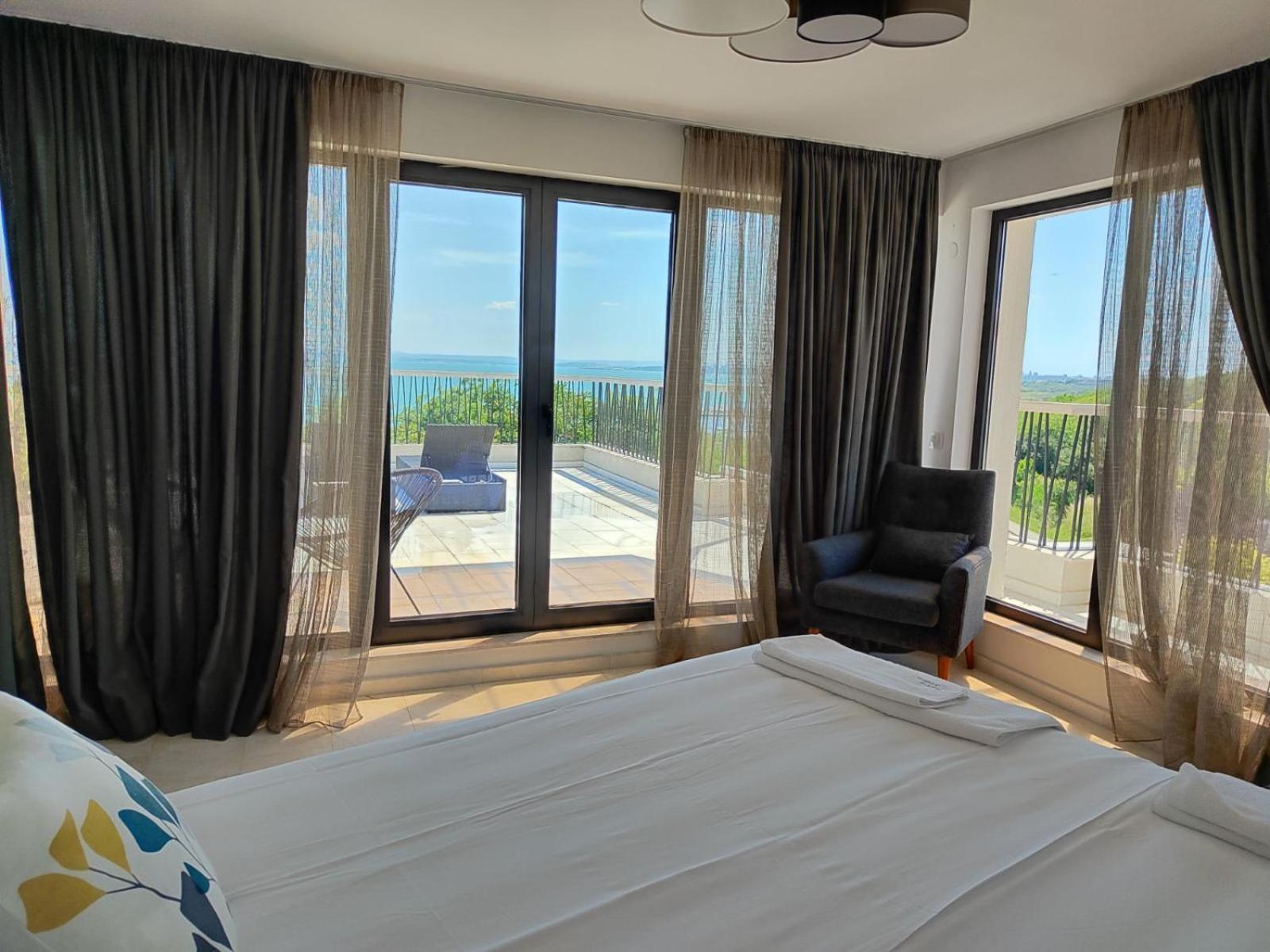 Marina Sarafovo Hotel Burgasz Kültér fotó